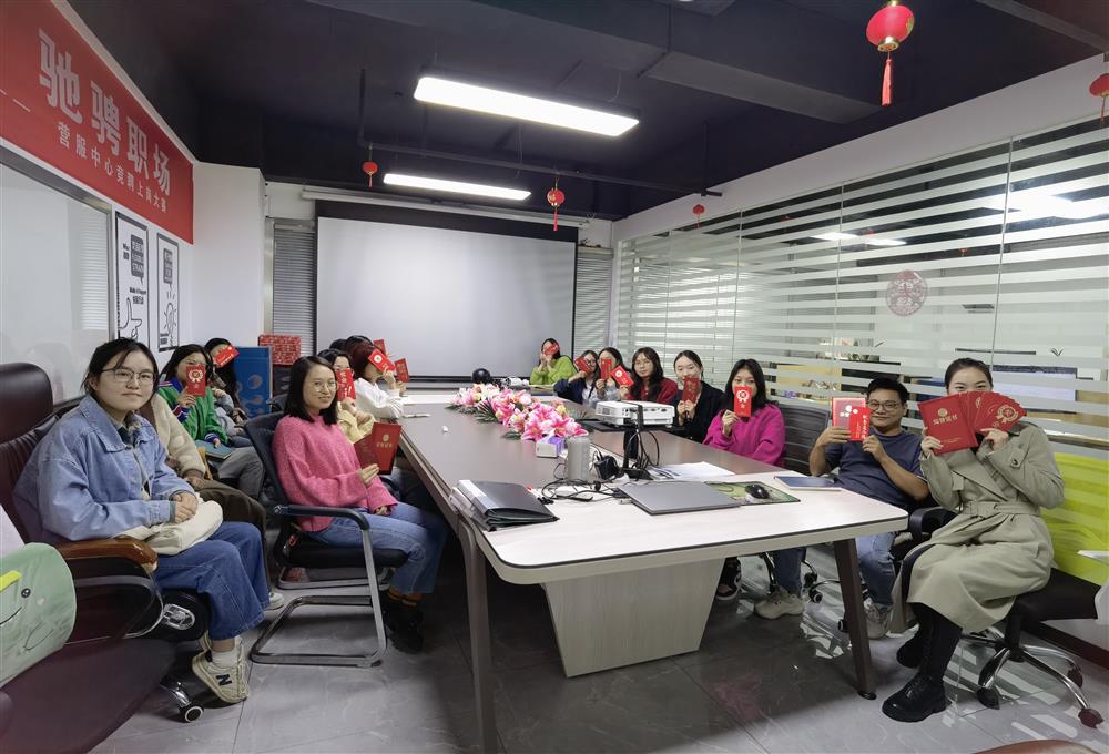 沃卡惠表彰抗疫先进团队和优秀员工